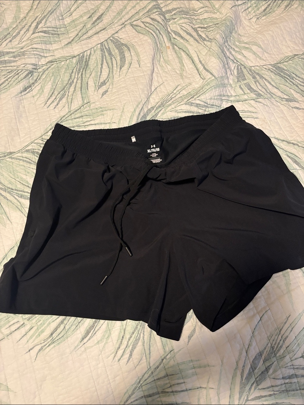 Under Armour  Black Meridian shorts xl with liner